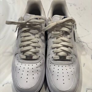 Nike Men's White/Navy Air Force 1 Low